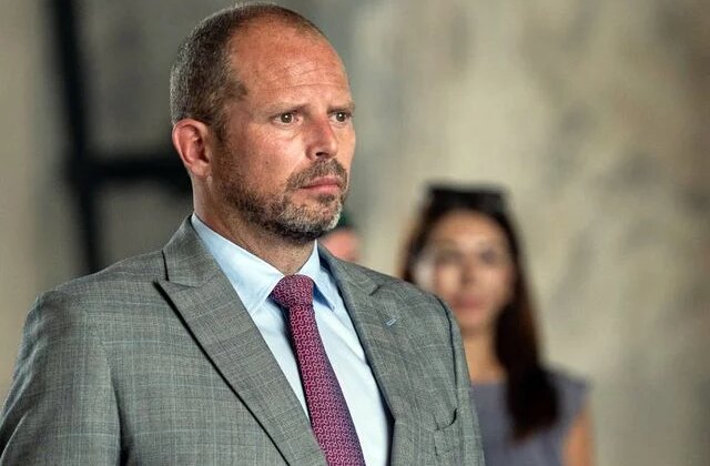 Belçika Savunma Bakanı Francken: Seksi bir ordumuz var