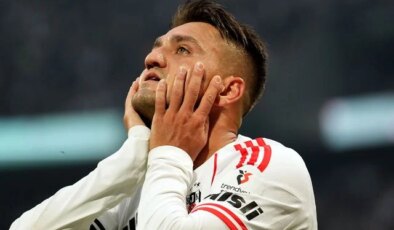 Beşiktaş taraftarından Cengiz Ünder’e protesto