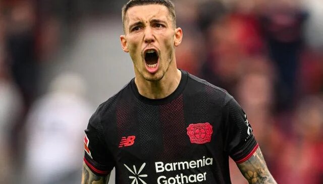 Beşiktaş transferde büyük oynuyor! 25 gole katkı yapan sol bek Grimaldo ile el sıkışıldı