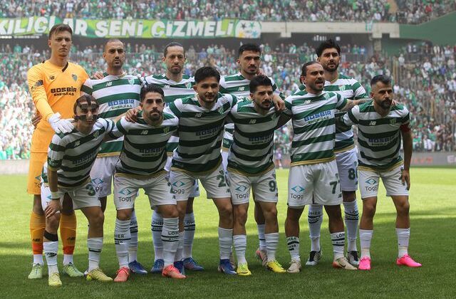 Bir şehrin hayali gerçek oldu! Bursaspor, 1. Lig’e yükseldi