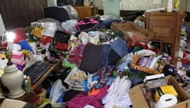 Biriktirme hastalığı felaketle bitti: 57 yaşındaki kadın kendi evinde eşyaların altında can verdi