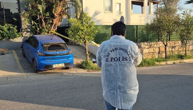 İşten dönen kadına evinin bahçesinde bıçaklı saldırı