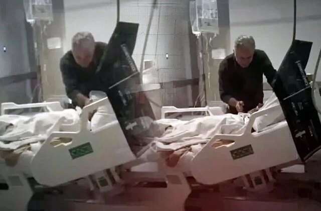 Böyle evlat olmaz olsun! Hasta yatağındaki babasını böyle darp etti