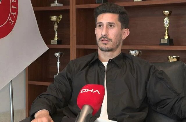 Burak Öksüz depremde yaşadıklarını 3 yıl sonra anlattı: Oturduğum bina…