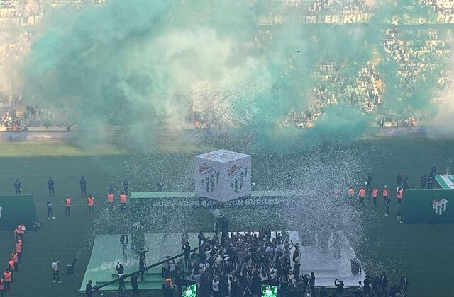 Bursa’da tarihi akşam, timsah 1. Lig’e geri döndü