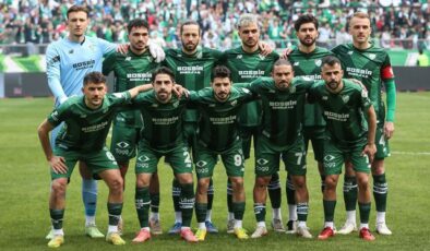 Bursaspor 1. Lig’e göz kırptı! 1 puan daha alırsa şampiyonlar