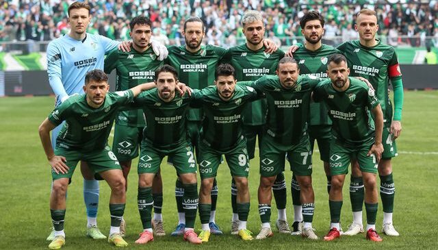 Bursaspor 1. Lig’e göz kırptı! 1 puan daha alırsa şampiyonlar