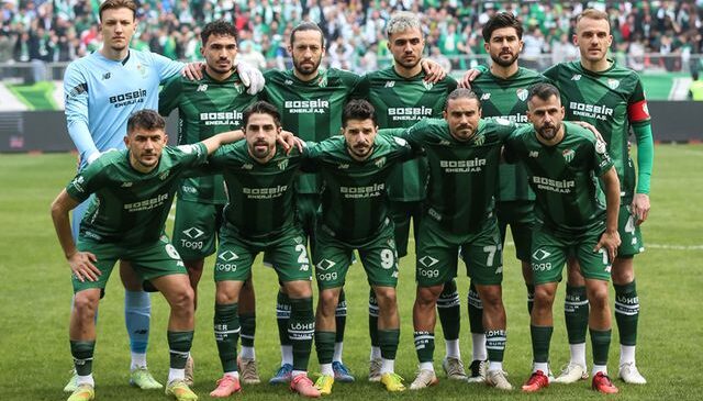 Bursaspor şampiyonluk için sahaya çıkıyor: 1 puana 1. Lig