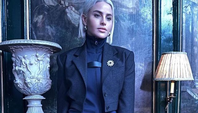 Büşra Pekin gözaltına alındı