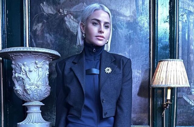 Büşra Pekin gözaltına alındı