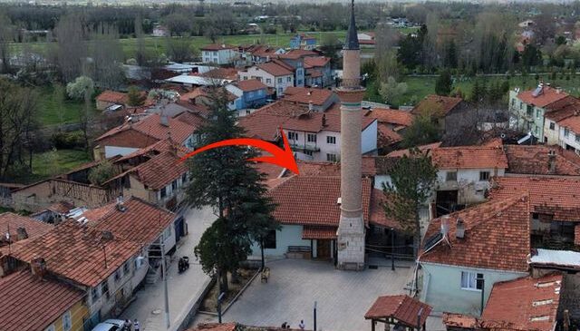 Caminin duvarından çıkan 300 parçalık sır! Ankara’da özel ekipler inceliyor
