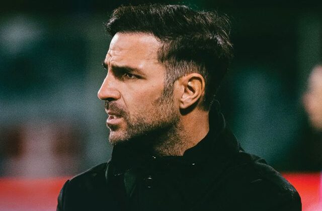 Cesc Fabregas, takımının finale çıkma umutlarını bitiren Hakan Çalhanoğlu’na methiyeler düzdü