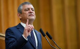 CHP lideri Özgür Özel, tutuklanan başkana sahip çıktı: Onunla gurur duyuyoruz