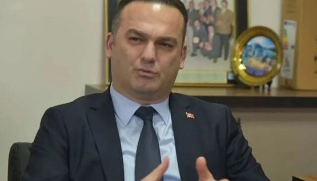 CHP’den ihraç edilen Hasbi Dede partisinden istifa etti