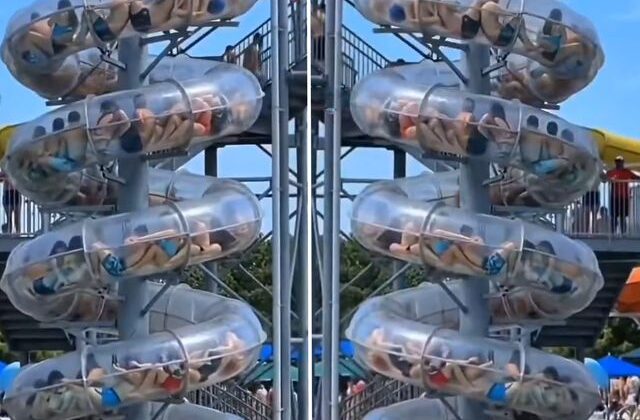 Çin’de aqua parkta korku dolu anlar: Kaydırakta mahsur kaldılar