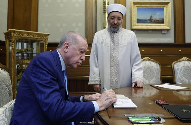 Cumhurbaşkanı Erdoğan, Türkiye Diyanet Vakfına kurban bağışında bulundu