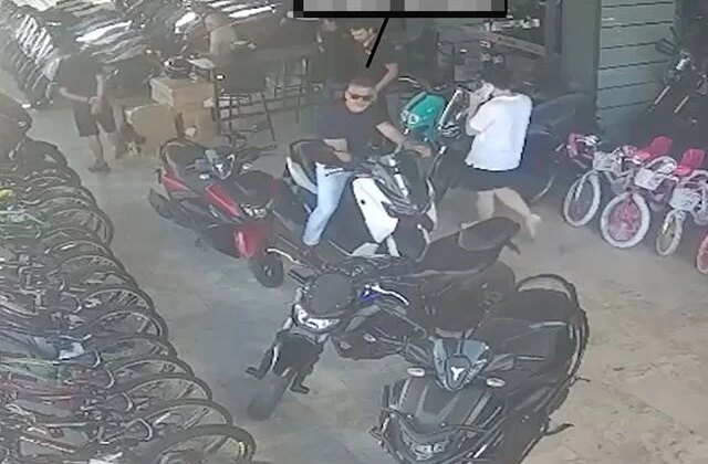 Manavgat’ta eski başkanın rüşvet parası motosikletle taşınmış