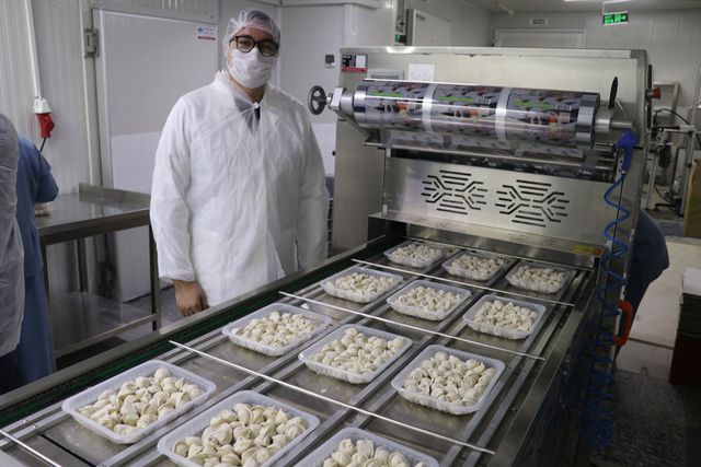 eczaci suleyman kapukaya kadin istihdamini artirarak manti uretiyor 19718158 6065 o