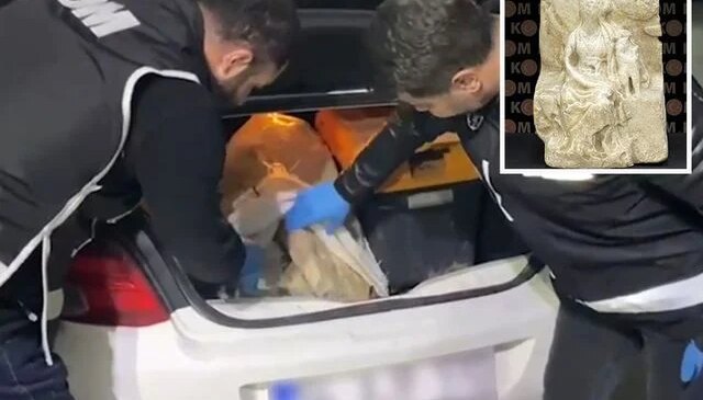 Edirne’de yurt dışına kaçırılmak istenen 2 bin yıllık heykel ele geçirildi