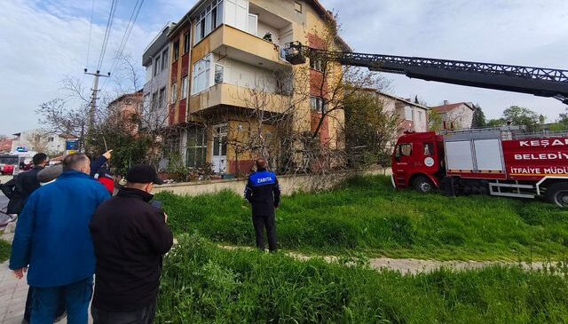 Evi ateşe verdi, babasını arayıp söyledikleri şok etti