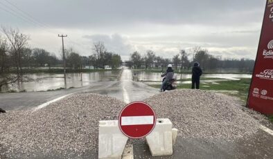 Edirne’de su seviyesi yükselen Tunca ve Meriç’te ‘sarı alarm’ uyarısı devam ediyor