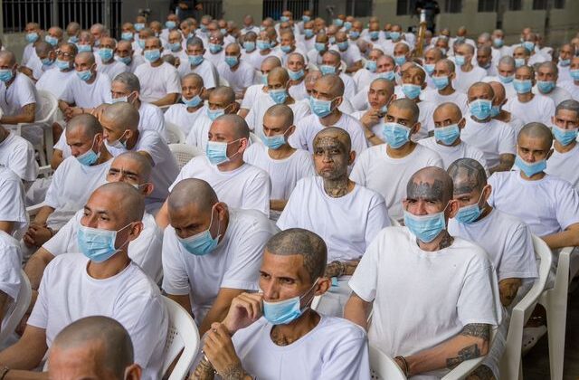 El Salvador’da MS-13 çetesinin 500 üyesi hakkındaki toplu dava başladı
