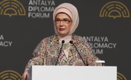 Emine Erdoğan’dan Filistinli çocukların eğitimi için çağrı