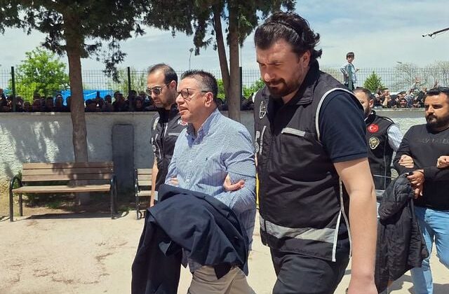 Eski Halfeti Belediye Başkanı Şeref Albayrak, adliyeye götürülürken böyle bağırdı