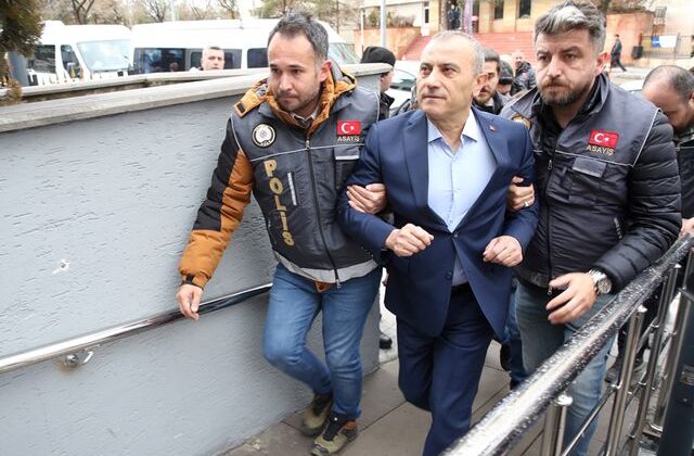 Eski Tunceli Valisi Tuncay Sonel’e dikkat çeken muamele