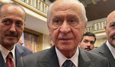 Farklı bir takım ismi verdi! Devlet Bahçeli’den ‘Galatasaray mı Fenerbahçe mi?’ sorusuna şaşırtan cevap