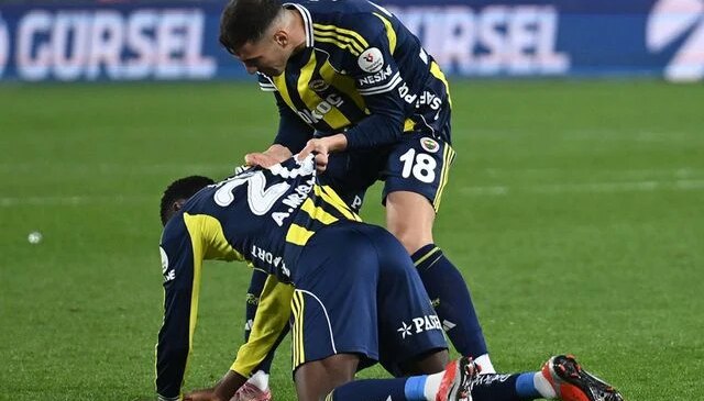 Kadıköy’de hüsran! Fenerbahçe, 10 kişi kalan Çaykur Rizespor karşısında 90+8’de yıkıldı