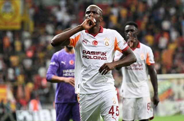 Fenerbahçe derbisi öncesi Osimhen’den Okan Buruk’a mesaj