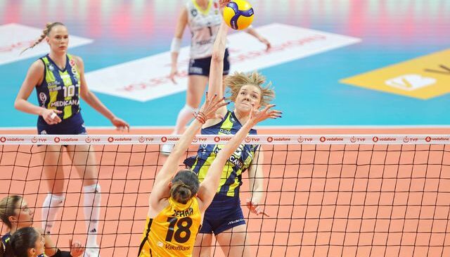 Fenerbahçe Medicana forması giyen Agnieszka Korneluk kariyerini noktaladı