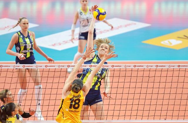 Fenerbahçe Medicana forması giyen Agnieszka Korneluk kariyerini noktaladı