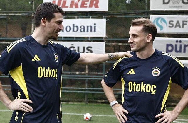 Fenerbahçe’de Beşiktaş derbisi öncesi büyük sürpriz