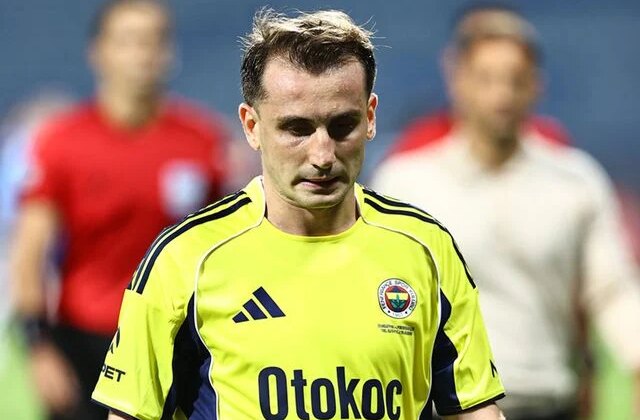 Fenerbahçe’de Galatasaray derbisi öncesi 7 futbolcu kart sınırında