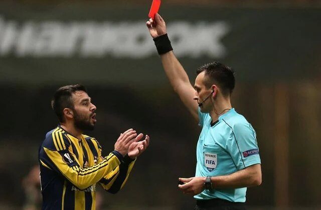 FIFA’dan Fenerbahçe’nin hayallerini çalan hakem için şok karar