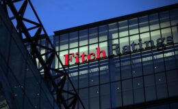Fitch, Türkiye’nin “pozitif” kredi görünümünü değiştirdi