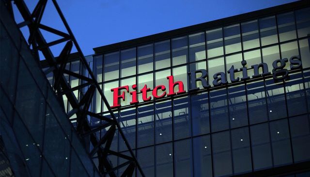 Fitch, Türkiye’nin “pozitif” kredi görünümünü değiştirdi