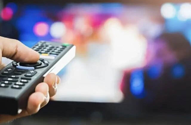 Futbolseverlere müjde! Dev maçlar artık şifresiz kanalda