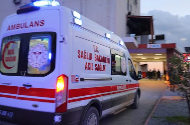 Tartıştığı kadını öldürdü, ardından bileklerini kesti