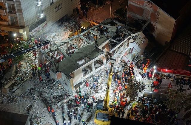 Gebze’de yıkılan binayla ilgili ikinci raporda, olayın metro ile ilgili olmadığı belirtildi