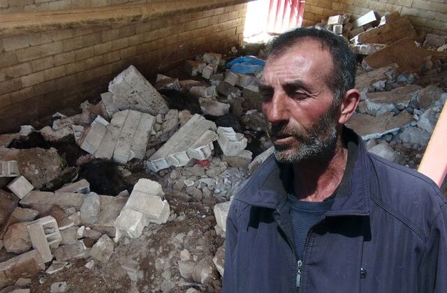 Gece ses duyup ahıra koşan çiftçinin dünyası başına yıkıldı