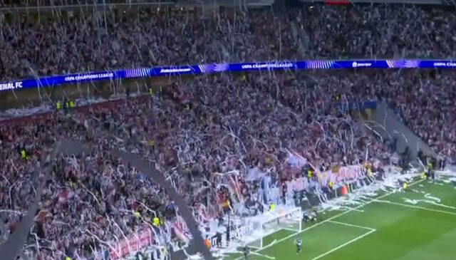 Geceye damga vuran görüntü! Sahaya attıkları hayrete düşürdü