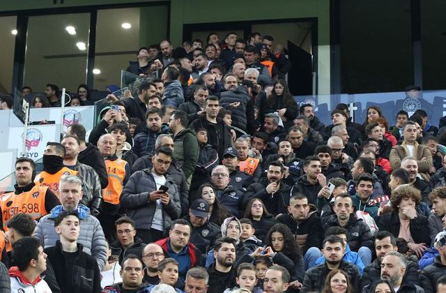 Gençlerbirliği – Galatasaray maçında VIP tribünde izdiham