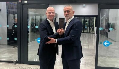 Gianni Infantino İstanbul’a geldi! Hacıosmanoğlu ile verdiği pozu görenler aynı yorumu yaptı
