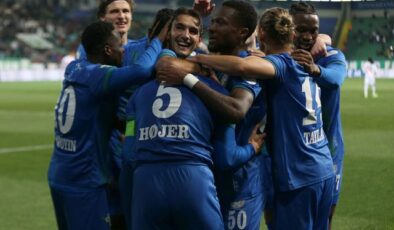 Gol oldu yağdılar! Rizespor, Samsunspor’u sahadan sildi