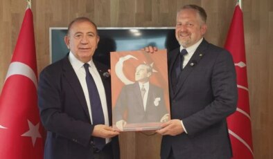 CHP’li Gürsel Tekin dünyada tanınmayan ülkenin cumhurbaşkanını ağırladı