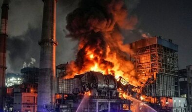 Hindistan’da bir elektrik santralinde meydana gelen patlamada 9 kişi öldü