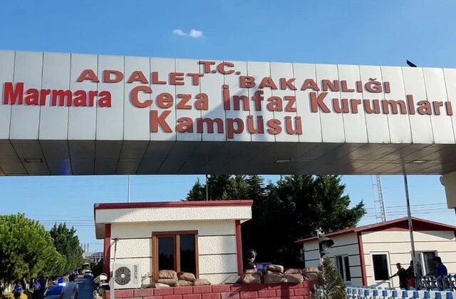 İBB duruşmalarında yemek-su yok iddiasına yalanlama